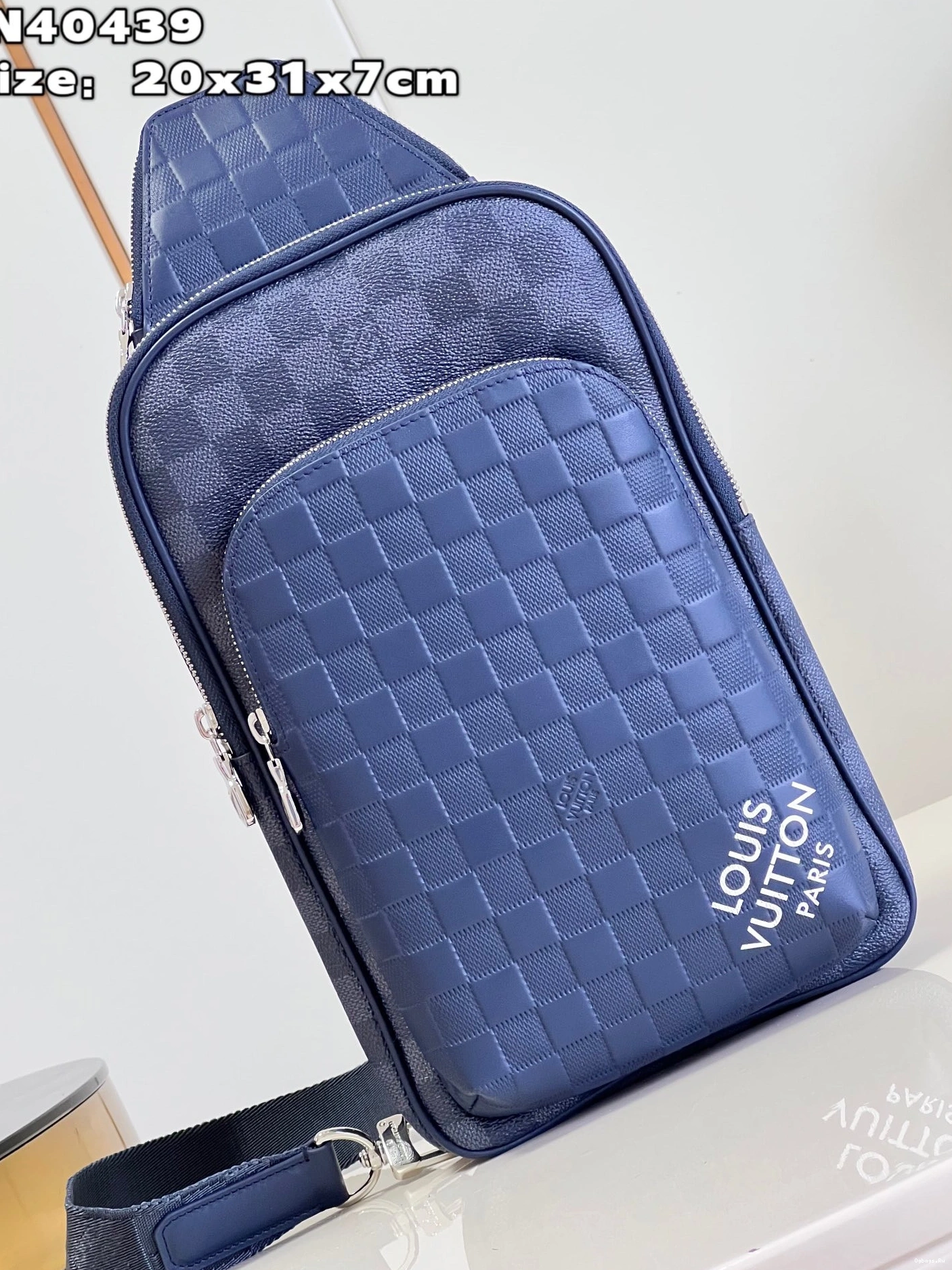 VUITTON Slingbag NM LOUIS Avenue 0215